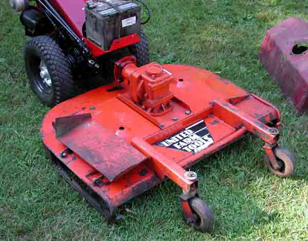 Gravely Tractors - Mow In 2001 - StevenChalmers.com